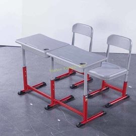 China Dauerhaftes HDPE Metallmaterielle doppelte Schreibtisch-und -stuhl-Satz kundengebundene Farbe fournisseur
