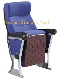 China Hölzernes Arm-Oberflächen-Endfaltende Auditoriums-Stühle mit ABS Auflage/Spitze hohes Seat fournisseur