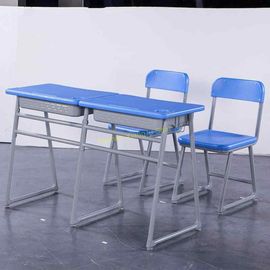 China Doppelte Studenten-Tabelle und Stuhl eingestellt mit HDPE-PVC-Tischplatten-den drei- Winkel-Beinen fournisseur